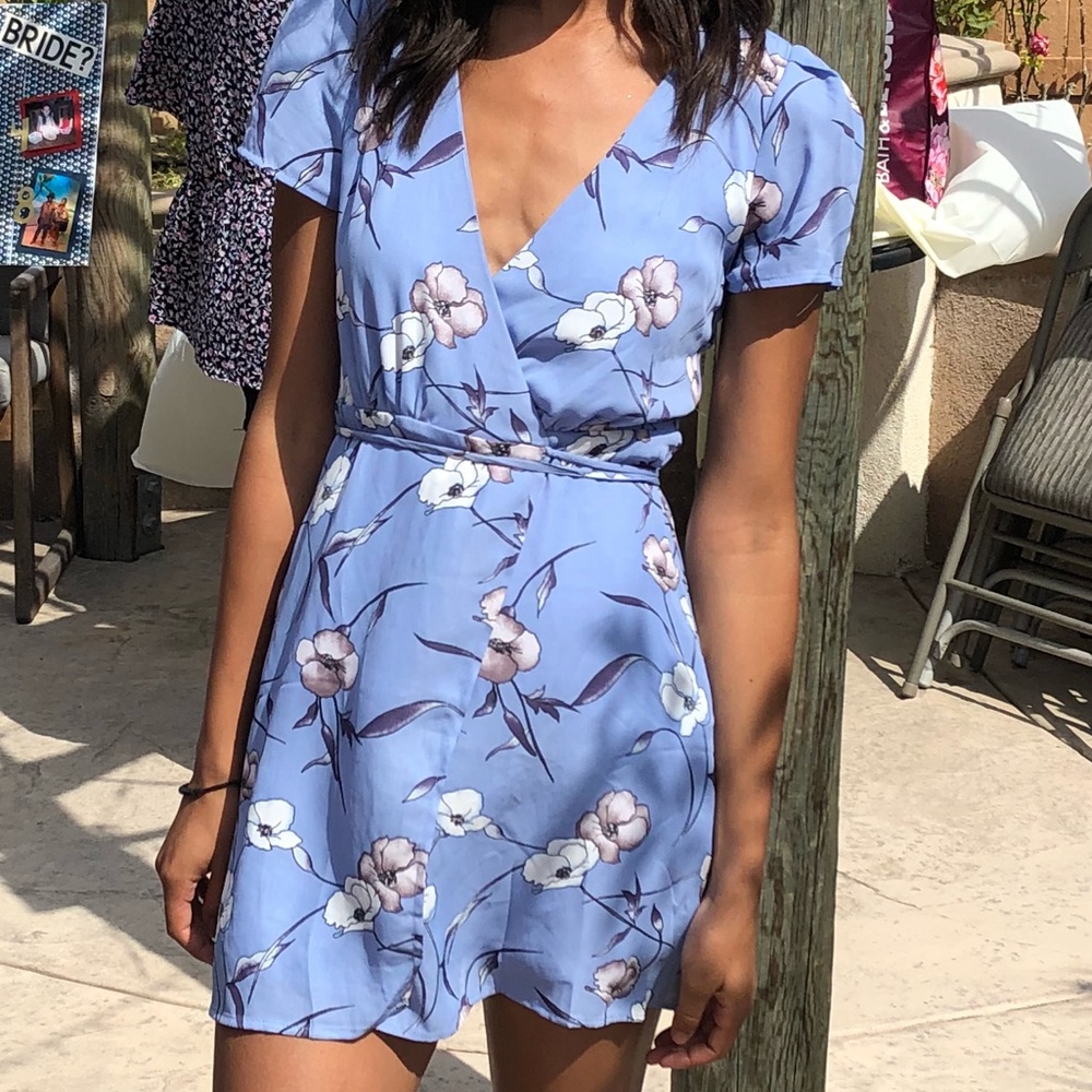 Forever 21 day dress, worn once. Gently used